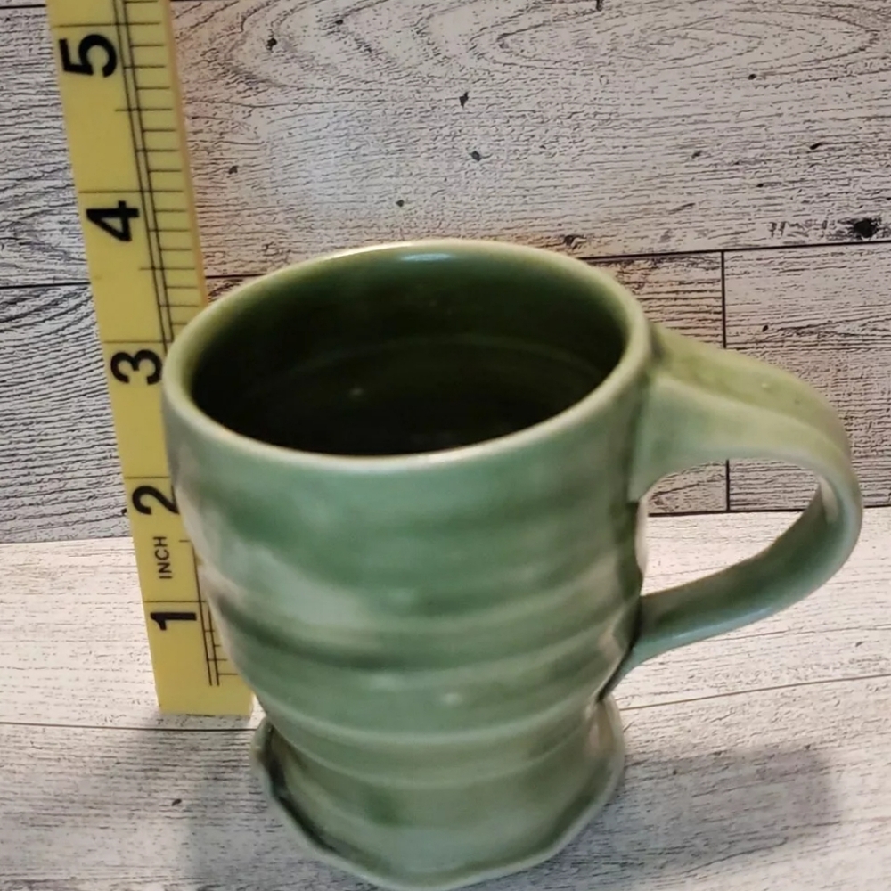 Handmade Studio Pottery Mug Small Marked Green Ruffled Swirl Rustic Primitive - Picture 9 of 10